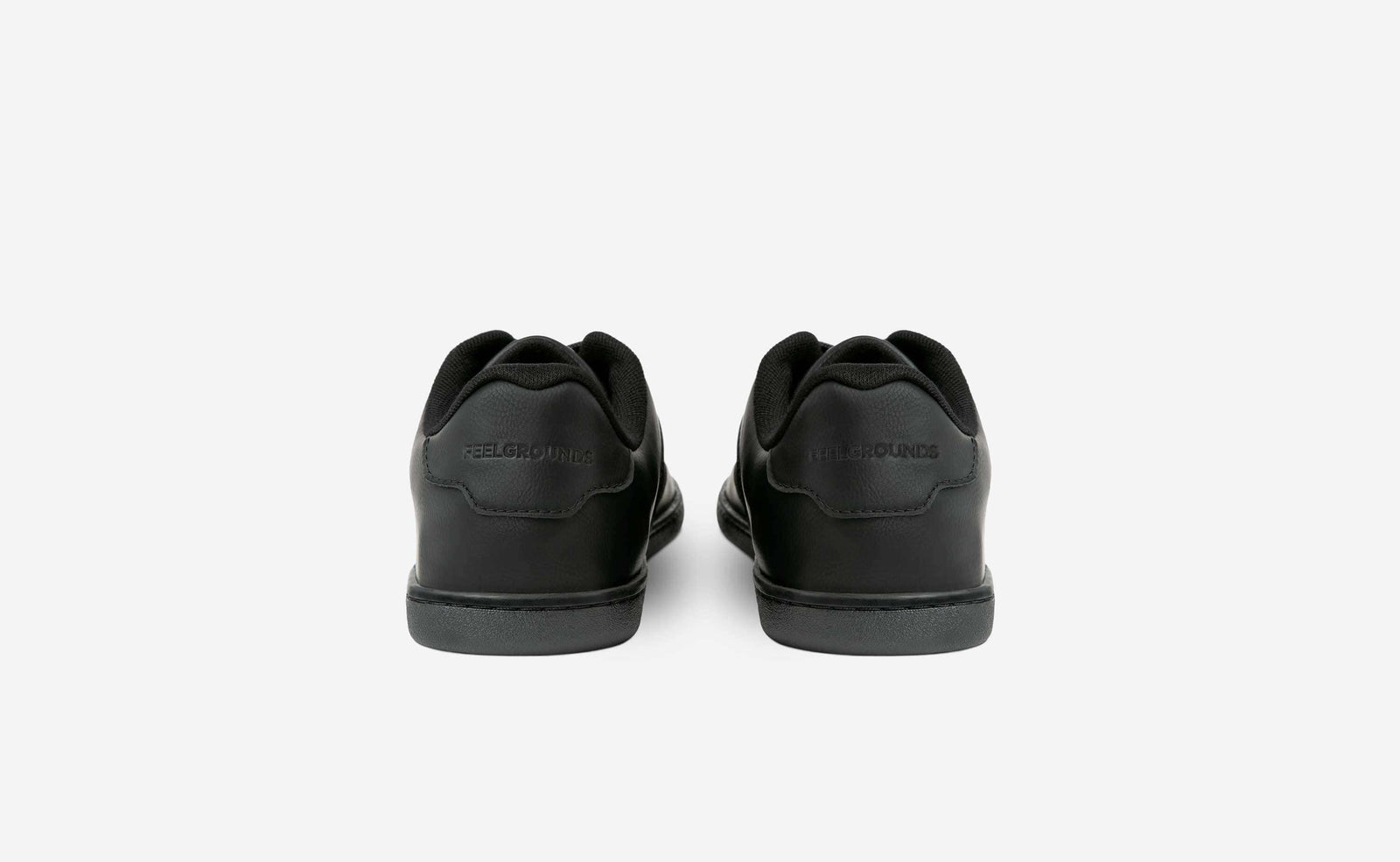 Courtside Classic - All Black ǀ Feelgrounds